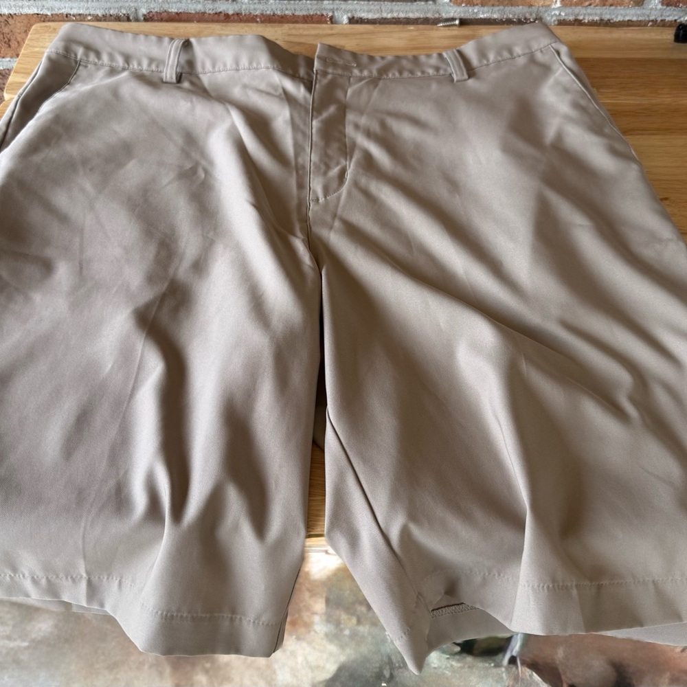 🔴 adidas Men's Beige Flat-Front Performance Shorts